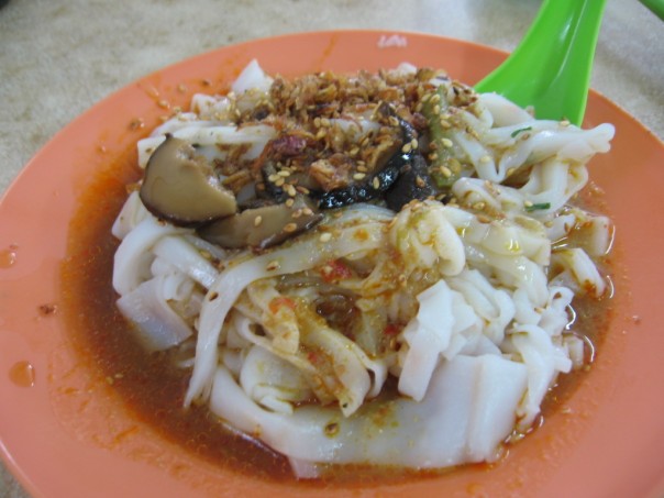 Chee Cheong Fun with Mushroom Sauce - to me, i find average.
